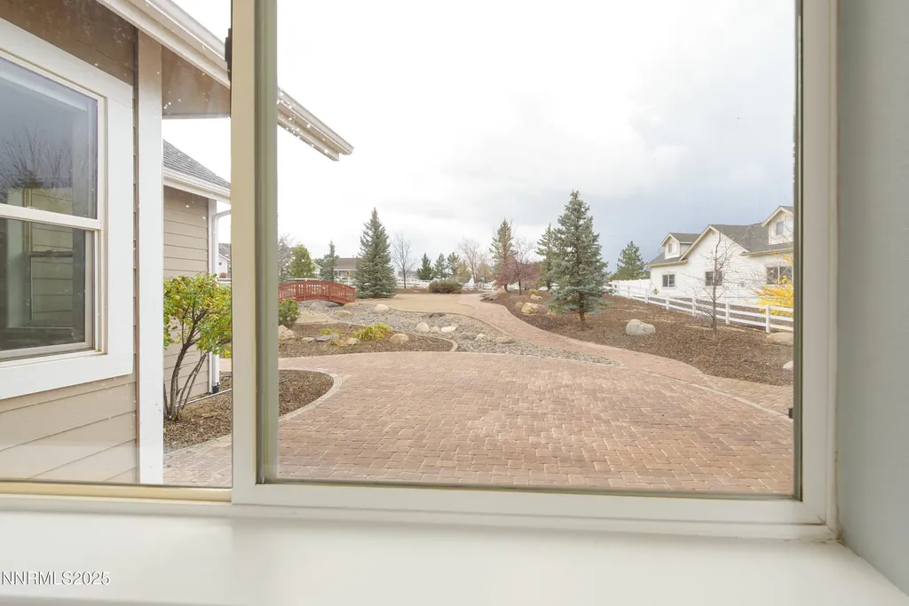 1621 Shirley Minden NV 89423