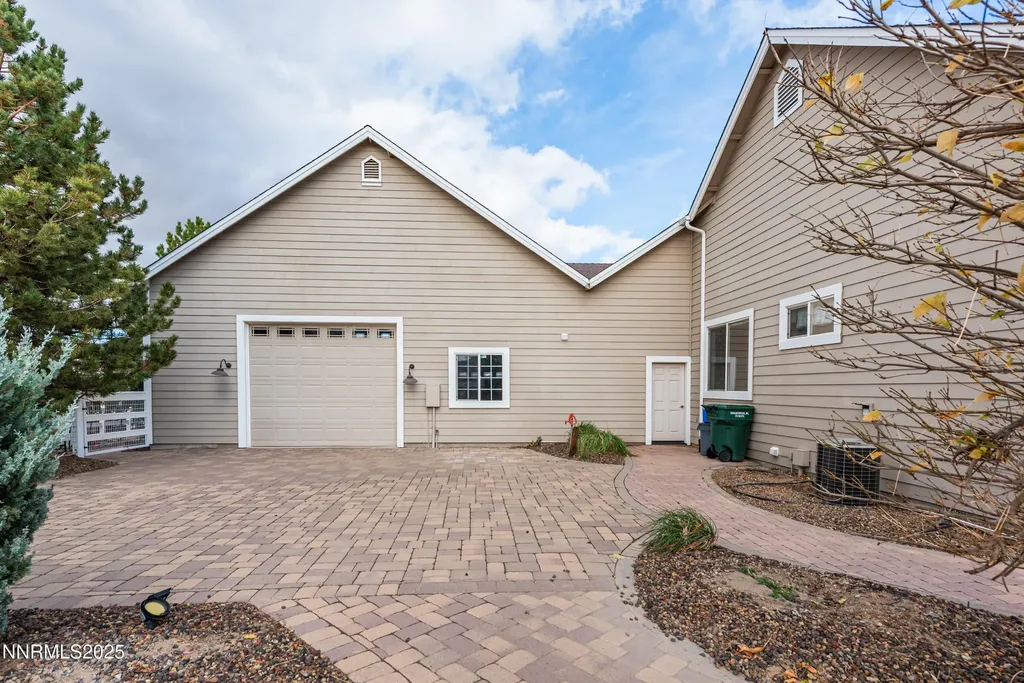 1621 Shirley Minden NV 89423