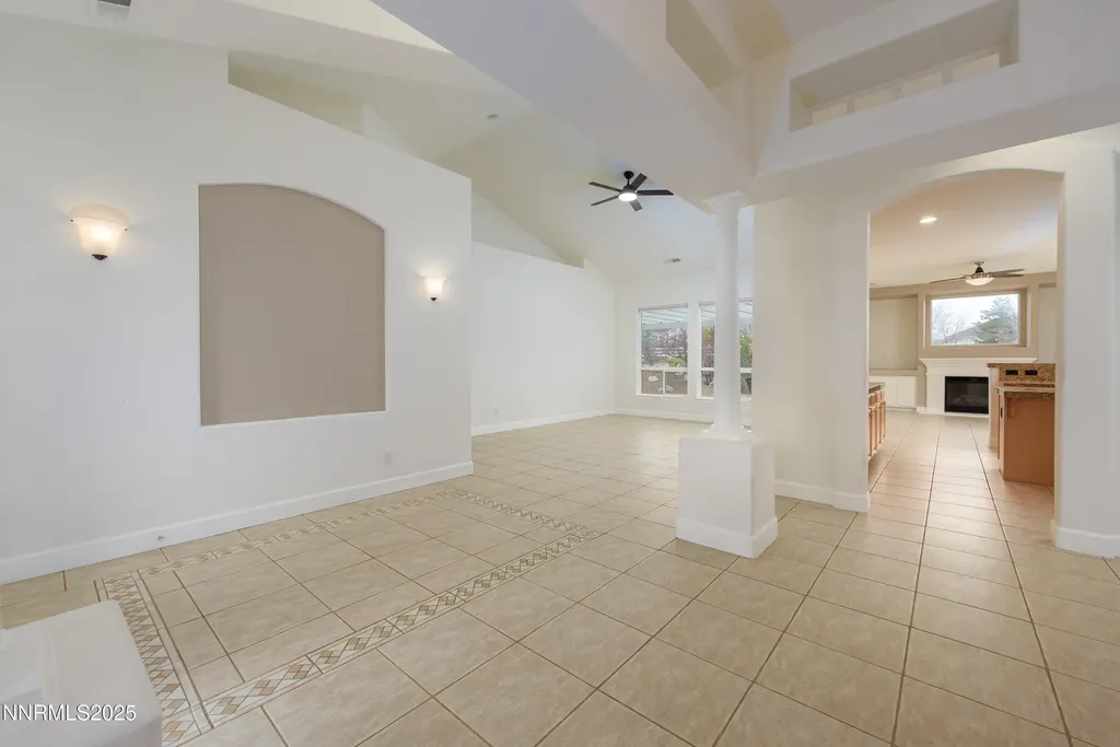 1621 Shirley Minden NV 89423