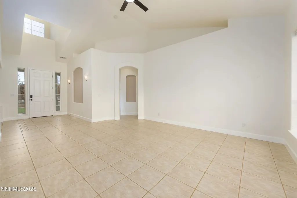 1621 Shirley Minden NV 89423