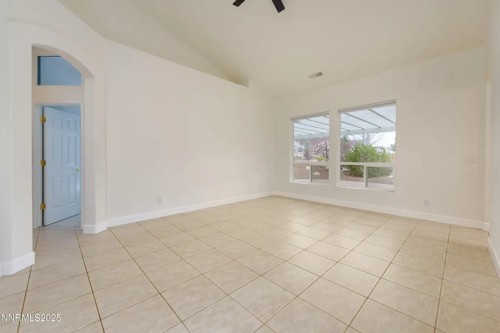 1621 Shirley Minden NV 89423