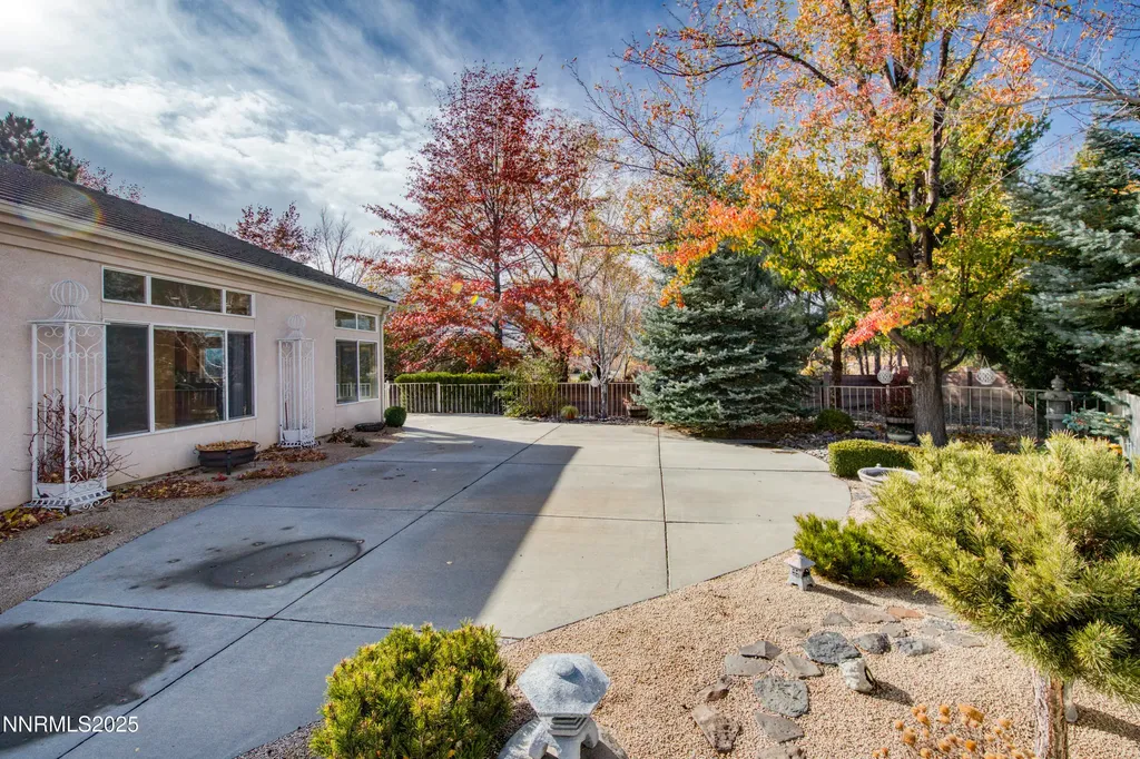 488 Sierra Leaf Reno NV 89511