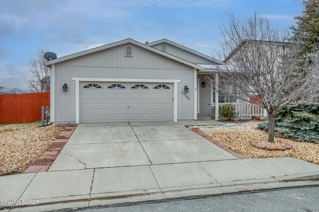 17780 Oakview Reno NV 89508