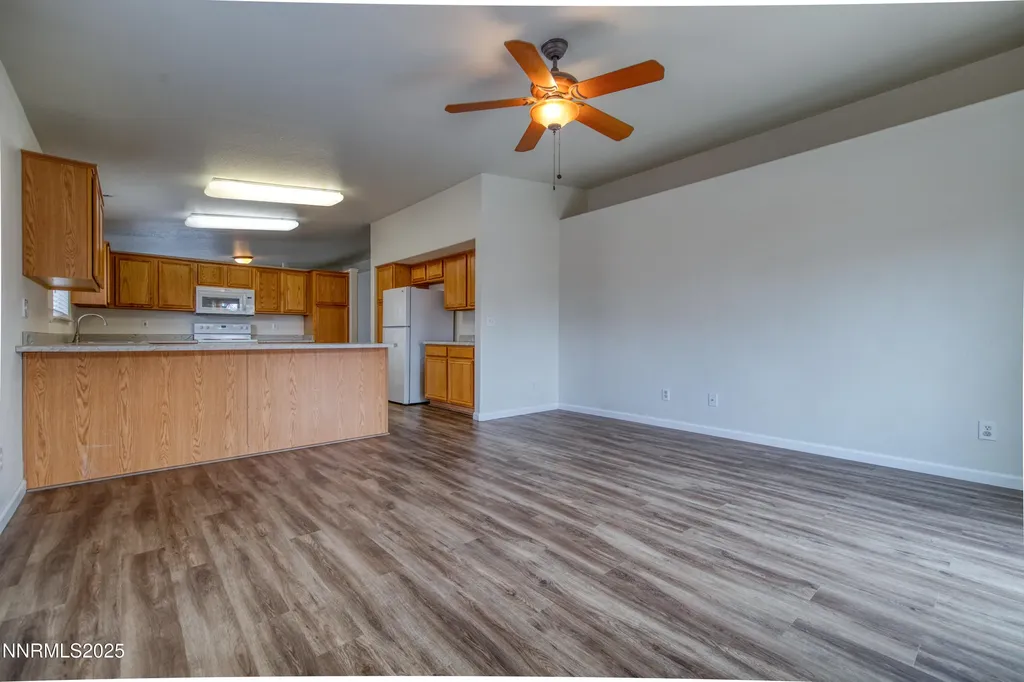 17780 Oakview Reno NV 89508