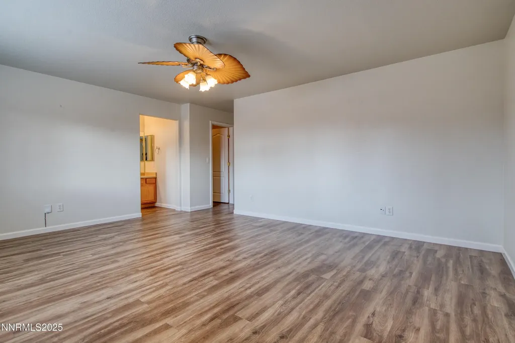 17780 Oakview Reno NV 89508