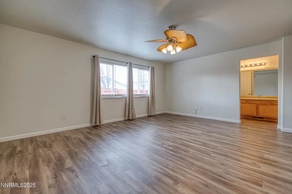 17780 Oakview Reno NV 89508