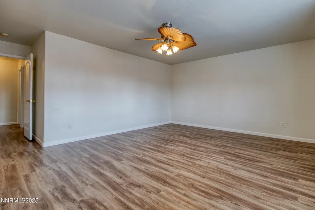 17780 Oakview Reno NV 89508