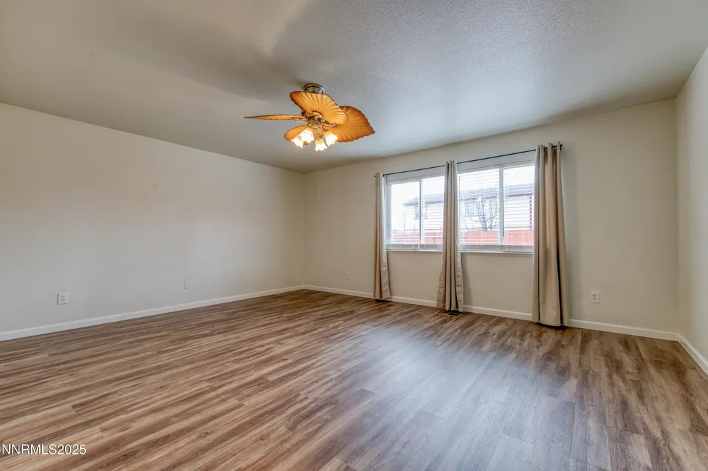 17780 Oakview Reno NV 89508