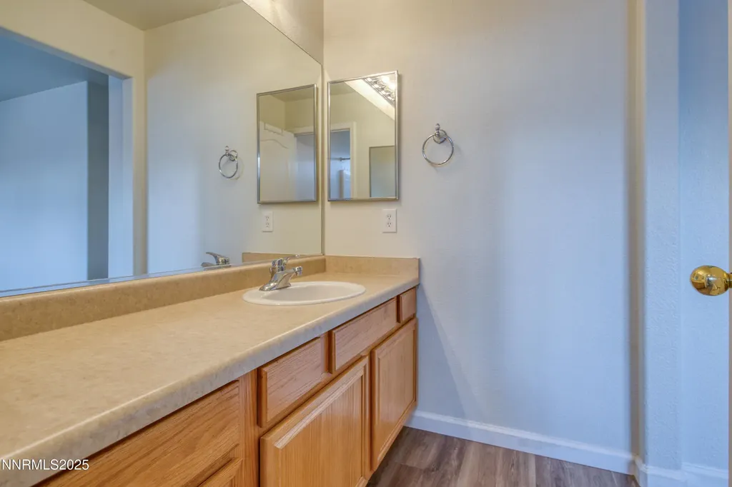 17780 Oakview Reno NV 89508
