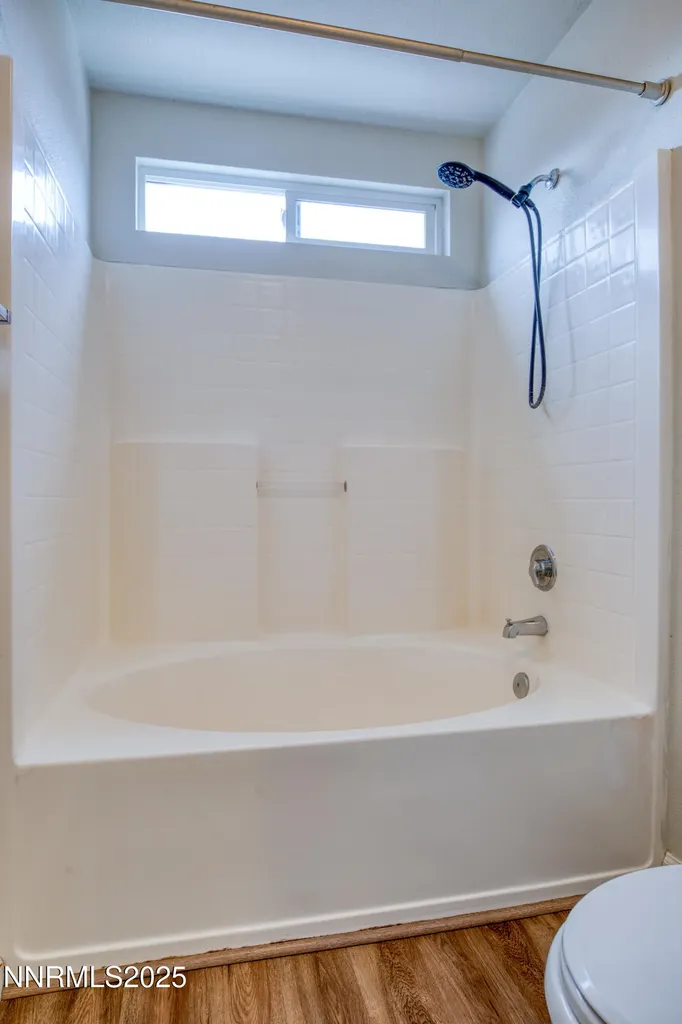 17780 Oakview Reno NV 89508