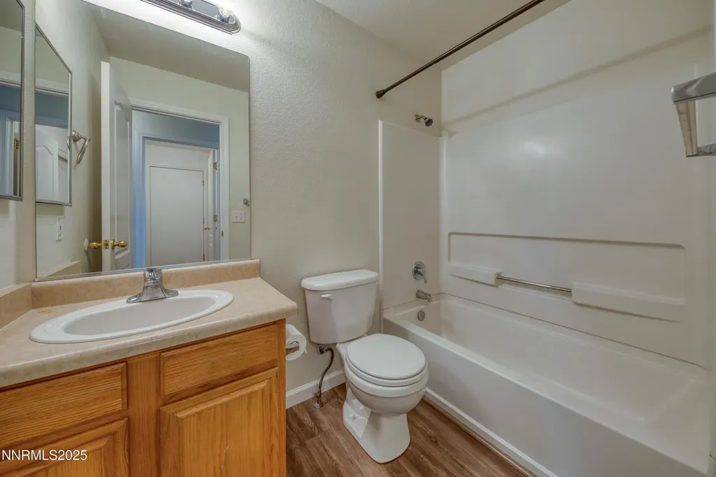 17780 Oakview Reno NV 89508
