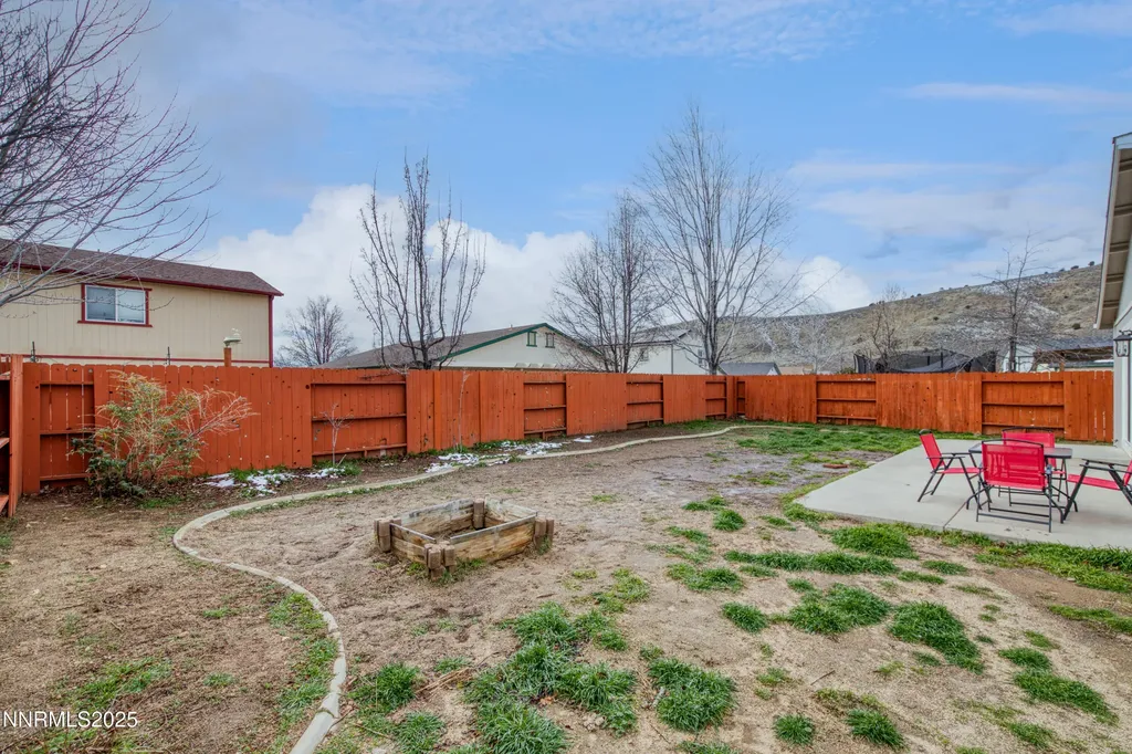 17780 Oakview Reno NV 89508