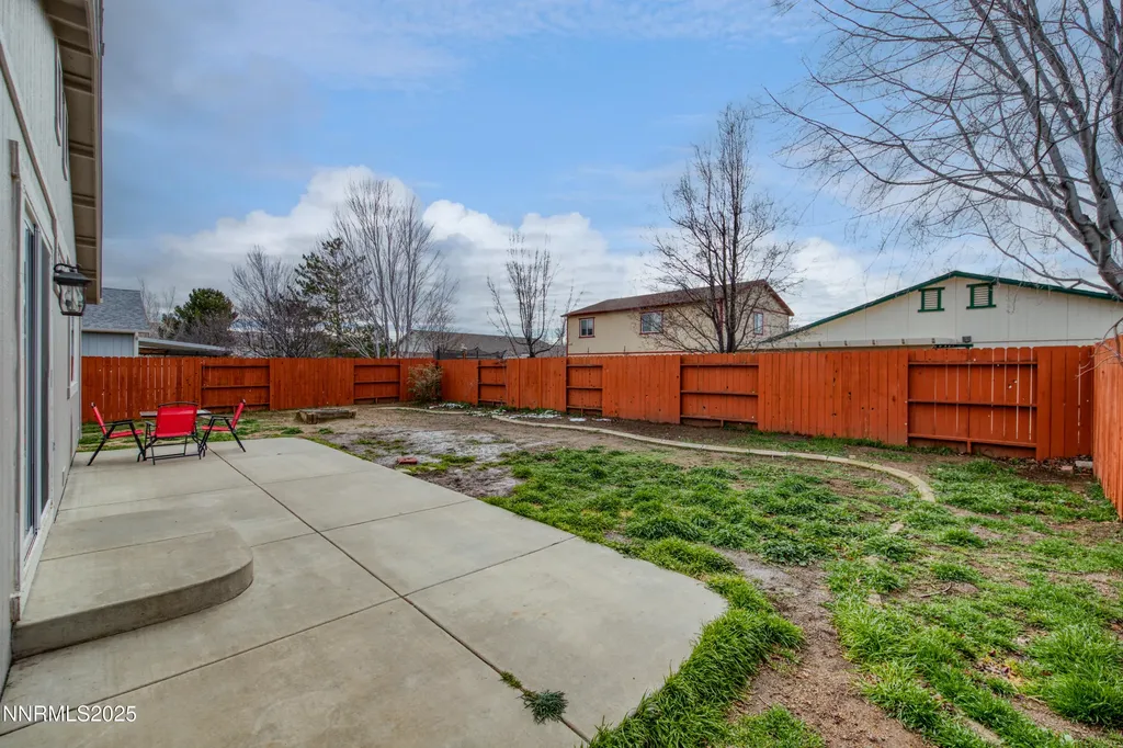 17780 Oakview Reno NV 89508