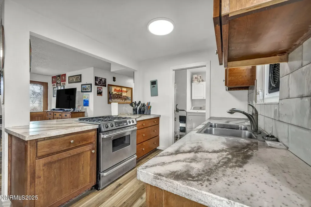 5680 Dolores Sparks NV 89436