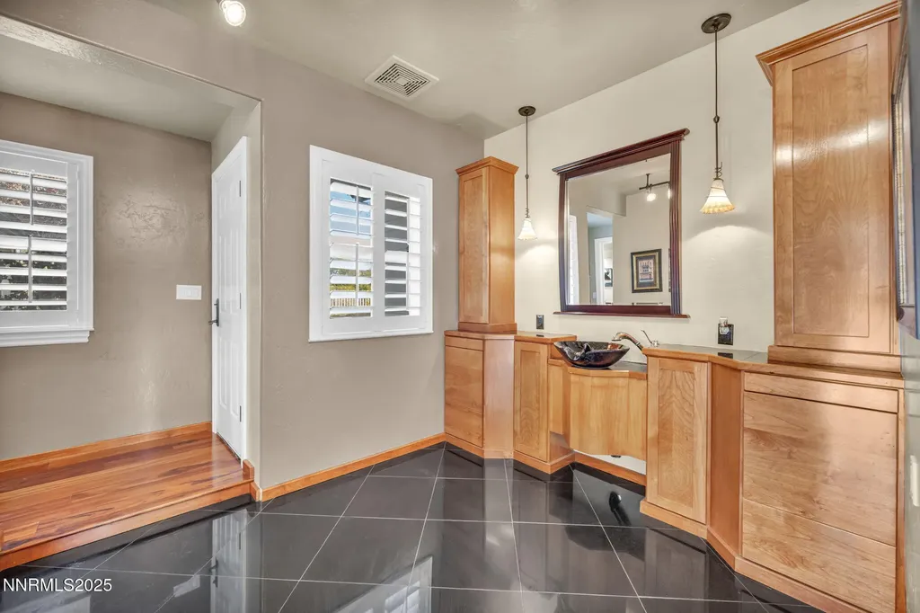 1839 Bitterbrush Gardnerville NV 89410