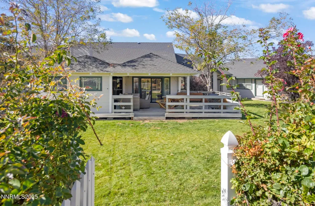 1839 Bitterbrush Gardnerville NV 89410