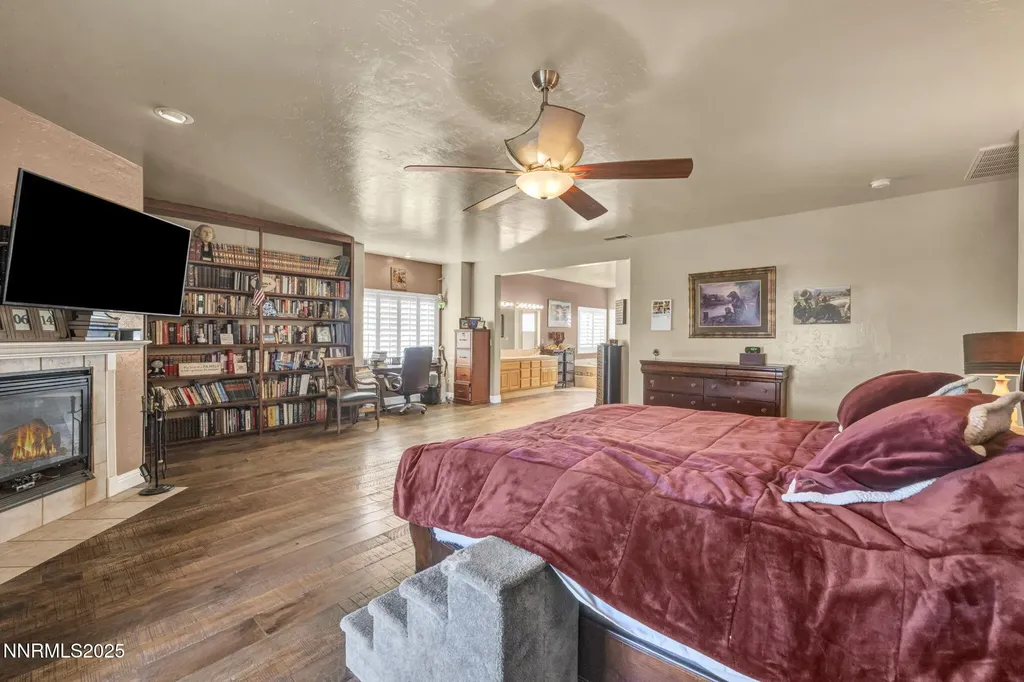 1839 Bitterbrush Gardnerville NV 89410