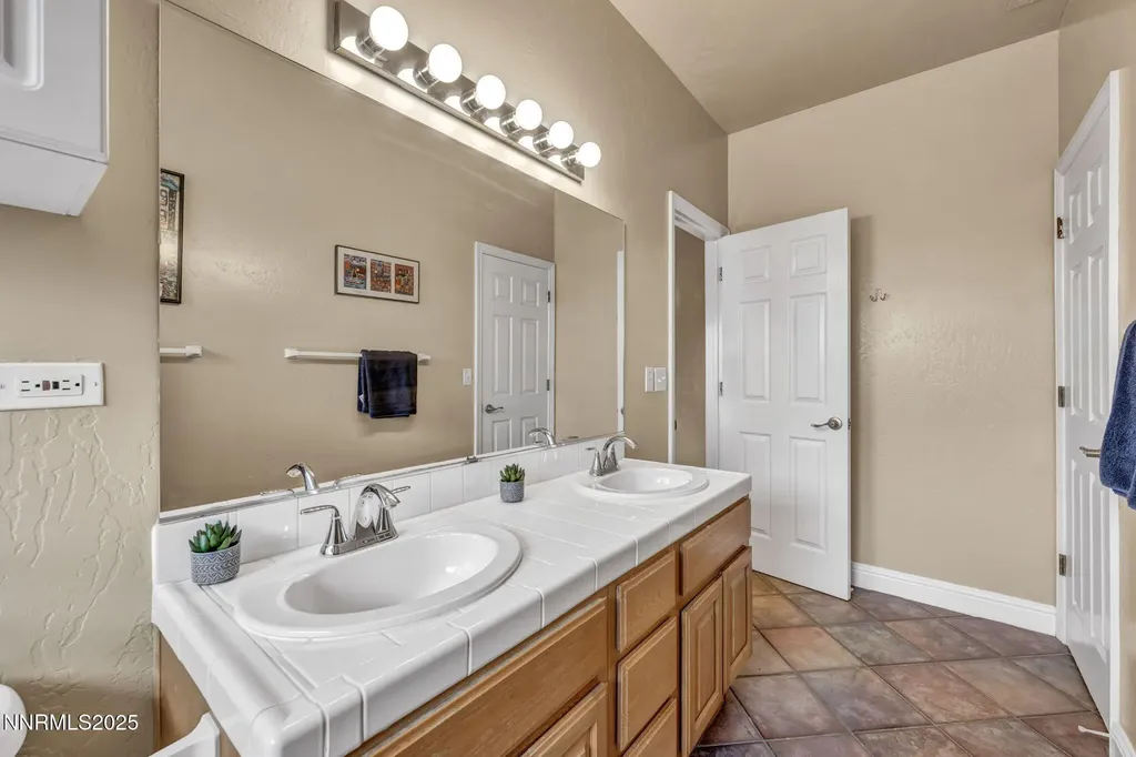 1839 Bitterbrush Gardnerville NV 89410