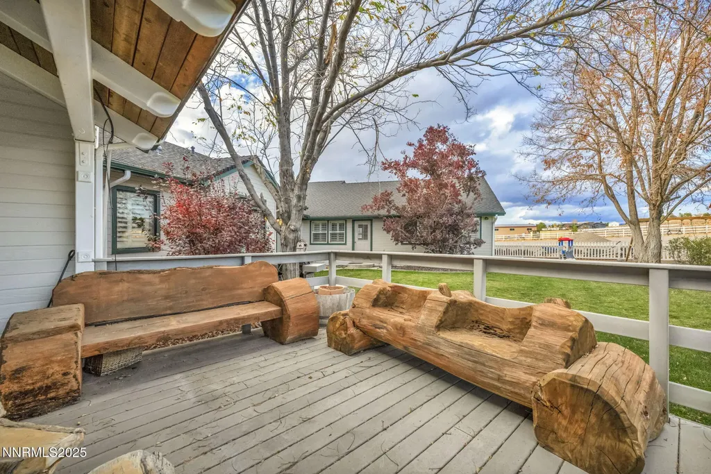 1839 Bitterbrush Gardnerville NV 89410