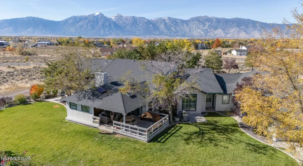 1839 Bitterbrush Gardnerville NV 89410