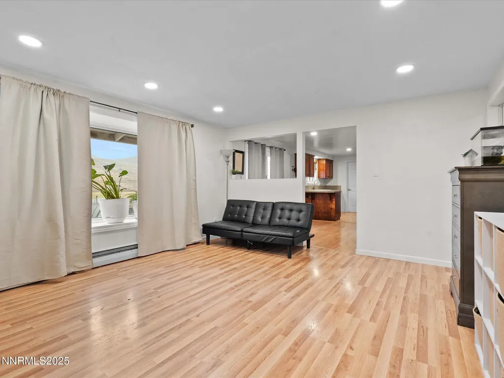 20890 Eaton Reno NV 89521