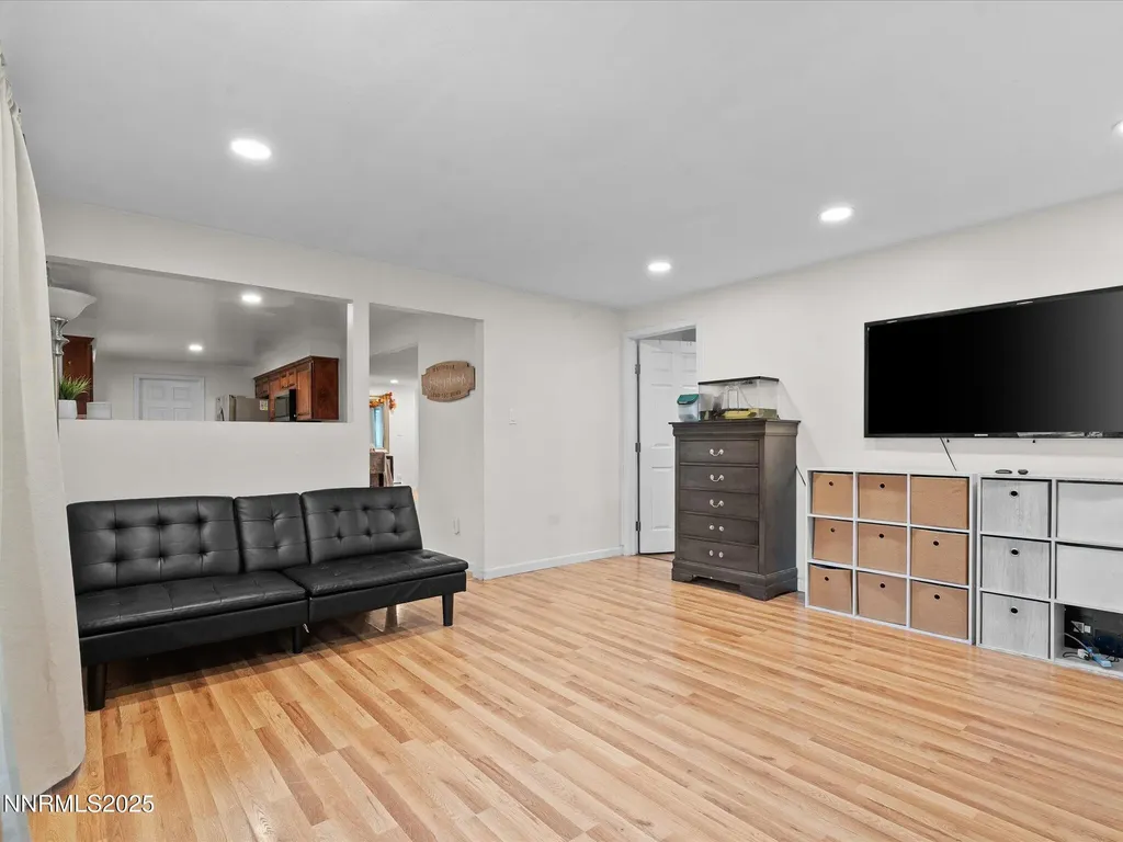 20890 Eaton Reno NV 89521