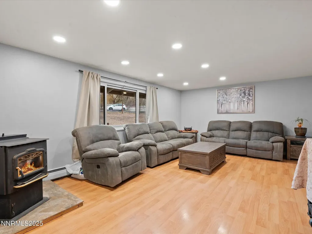 20890 Eaton Reno NV 89521