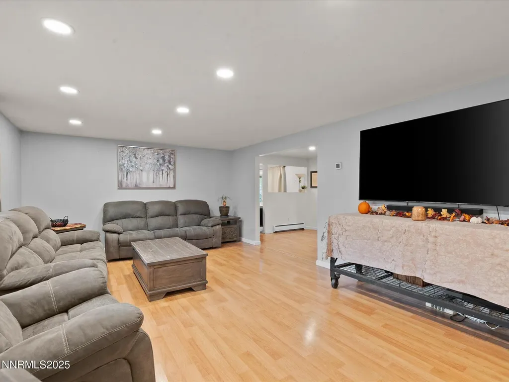 20890 Eaton Reno NV 89521