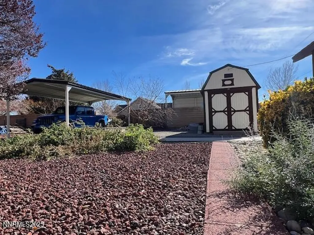 71 Nv-208 Yerington NV 89447