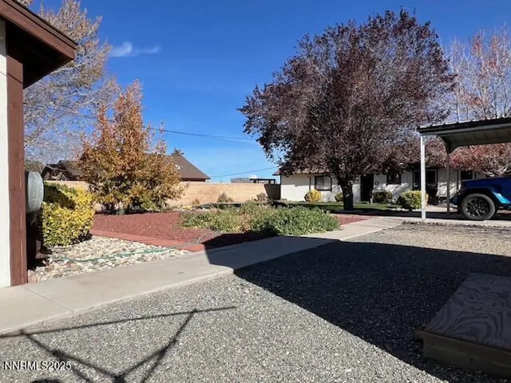 71 Nv-208 Yerington NV 89447