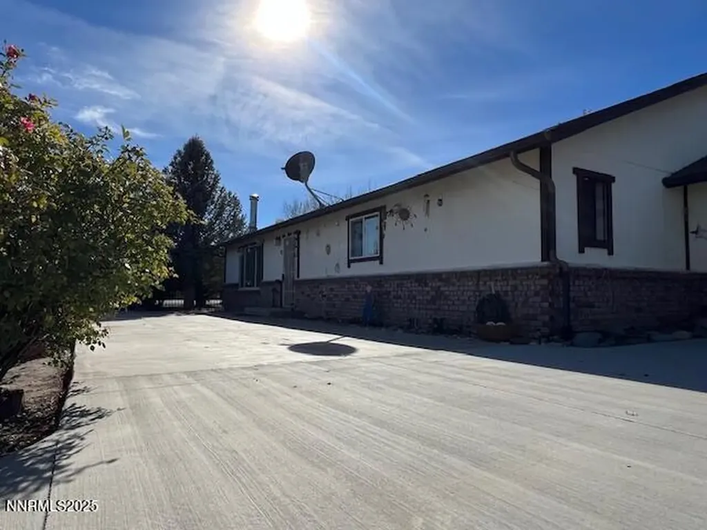 71 Nv-208 Yerington NV 89447