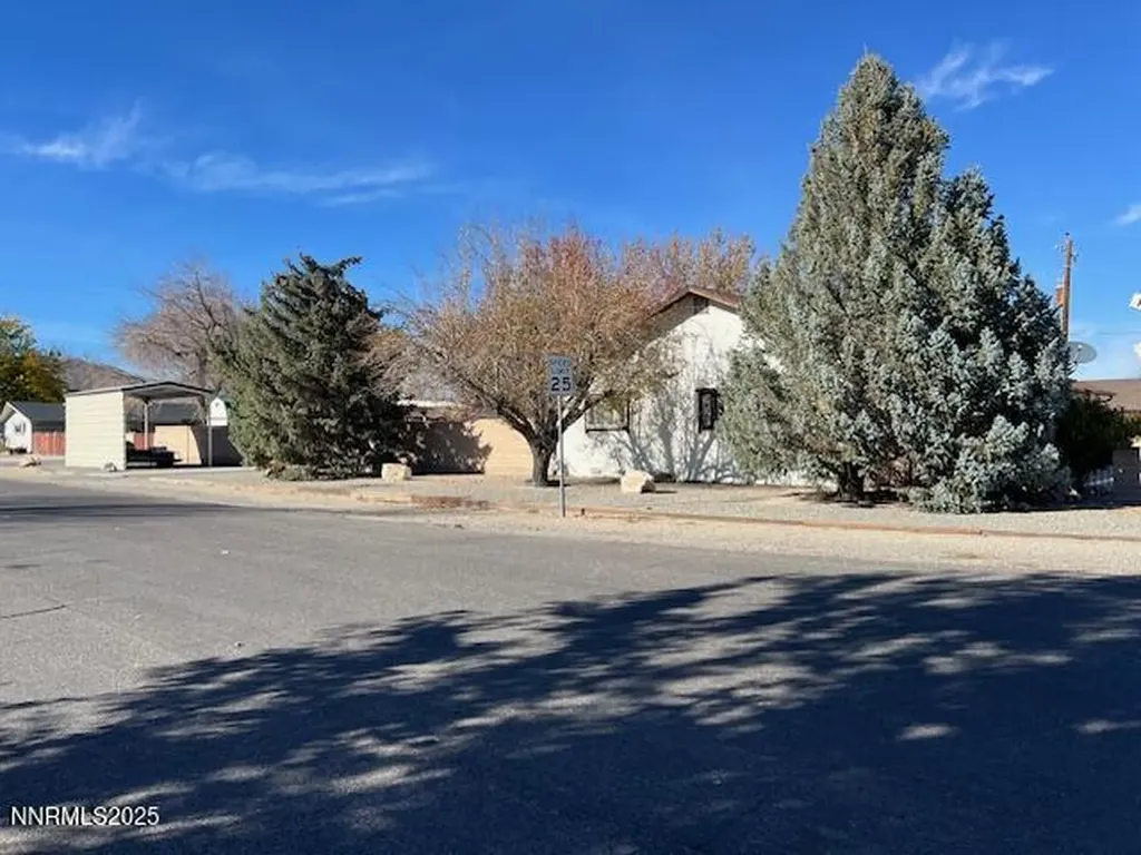 71 Nv-208 Yerington NV 89447