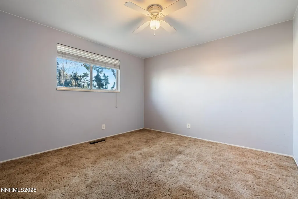 103 Oregon Yerington NV 89447