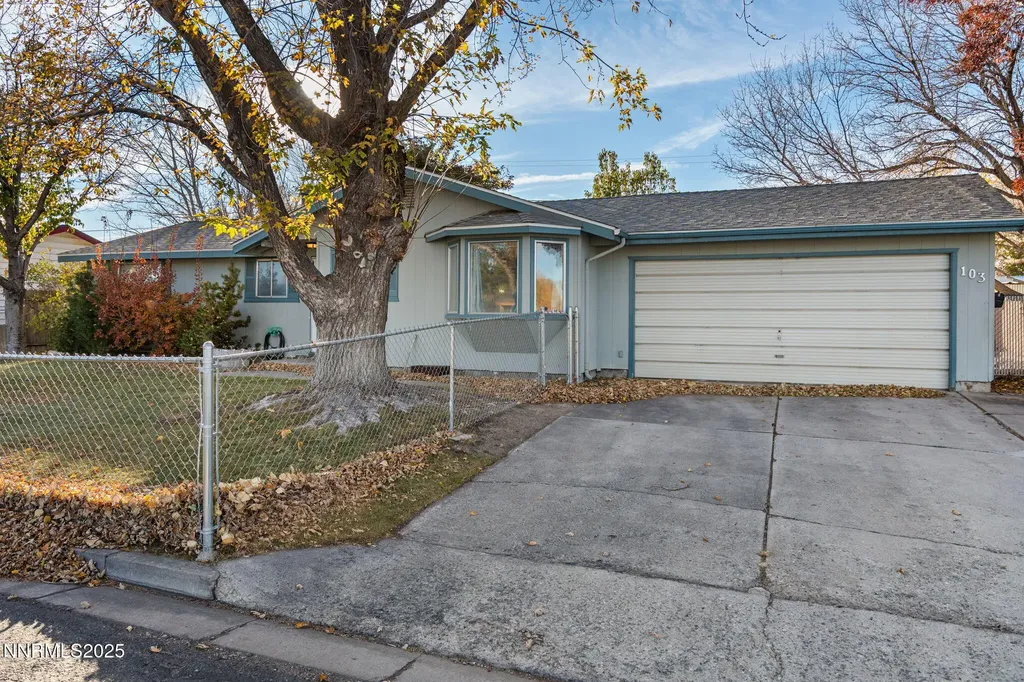103 Oregon Yerington NV 89447