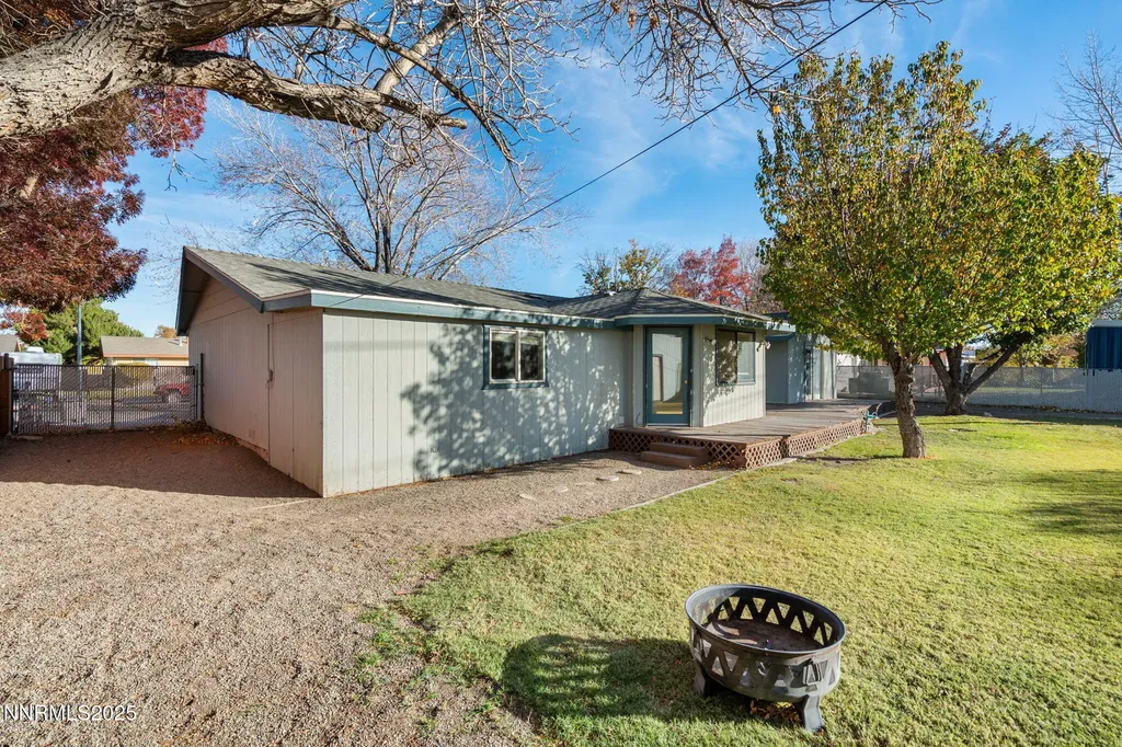 103 Oregon Yerington NV 89447