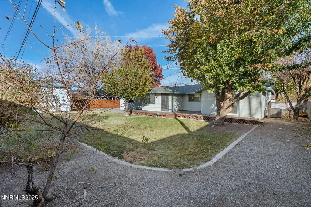 103 Oregon Yerington NV 89447