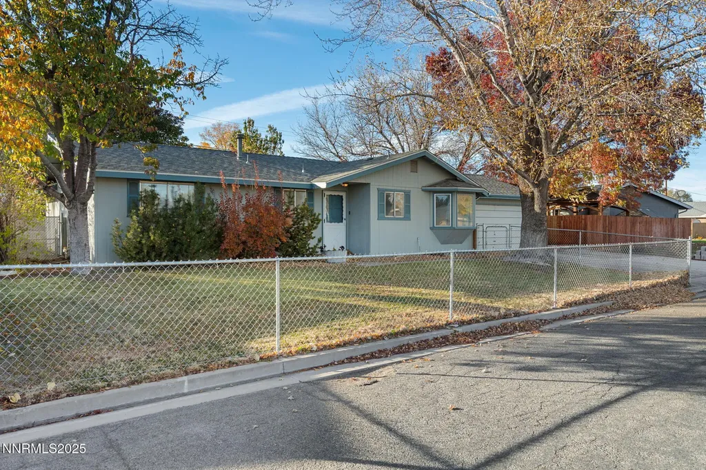 103 Oregon Yerington NV 89447