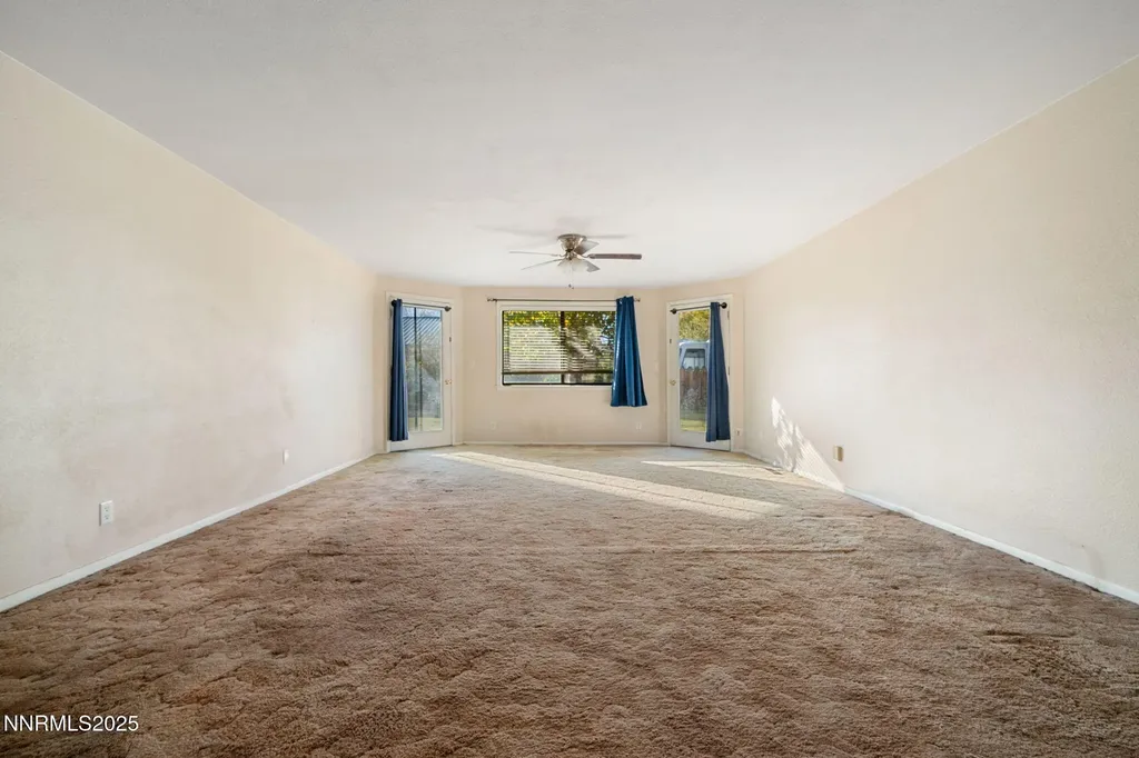 103 Oregon Yerington NV 89447