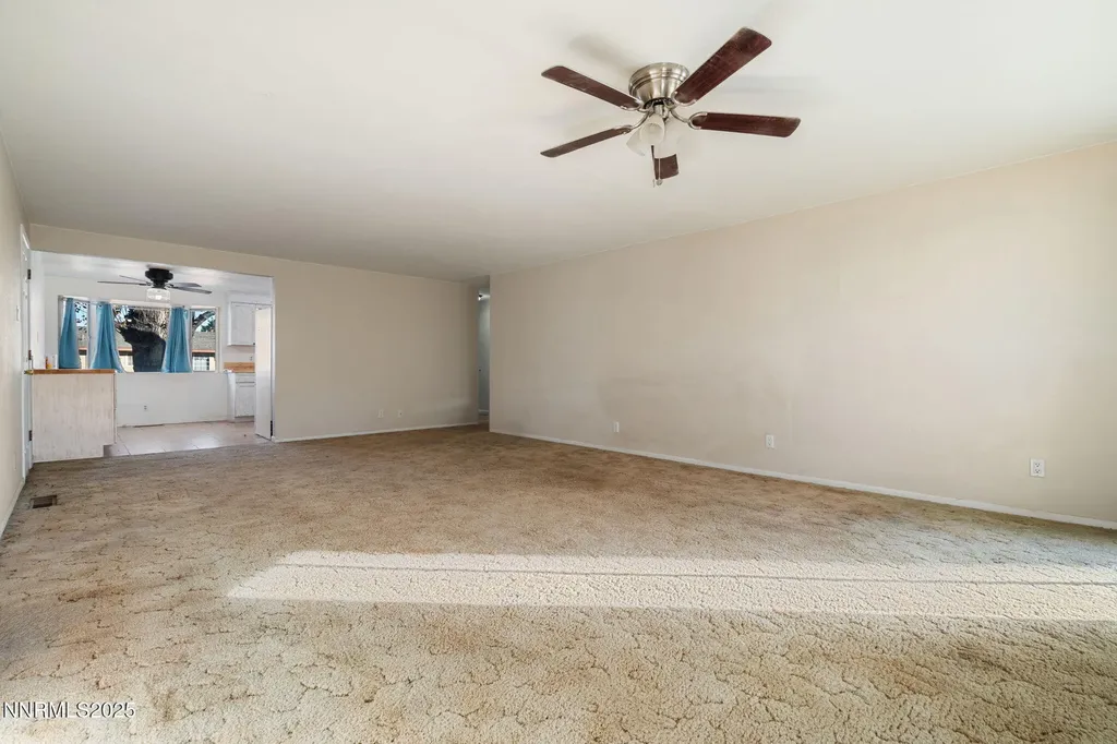 103 Oregon Yerington NV 89447