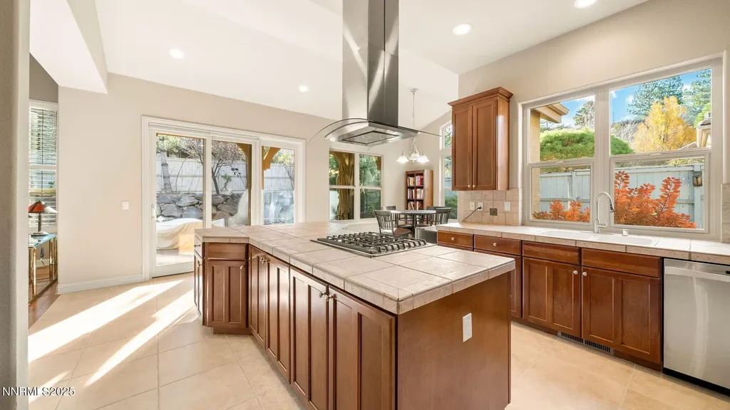 5020 Fyvie Reno NV 89519