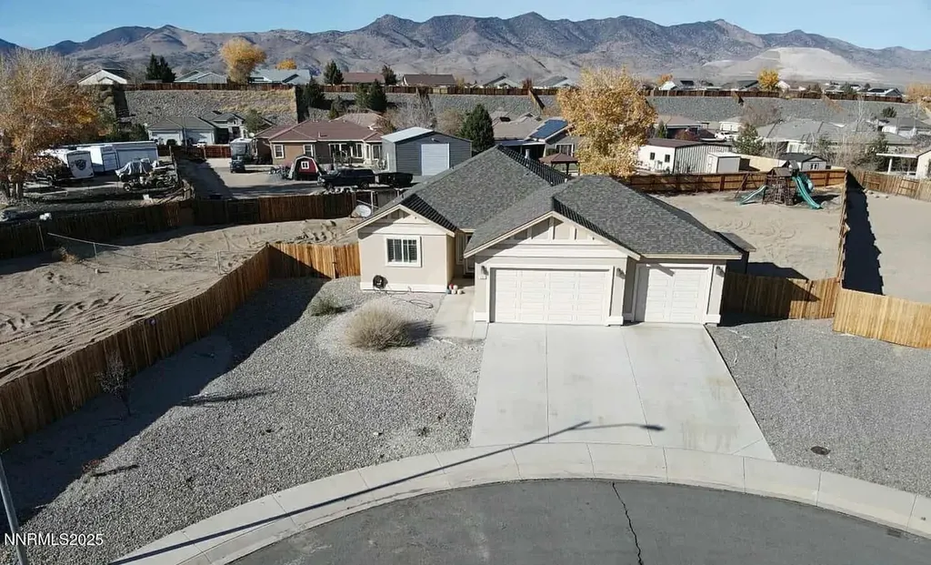 203 Verre Dayton NV 89403
