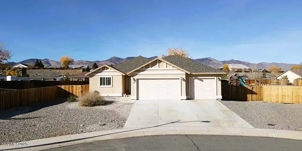 203 Verre Dayton NV 89403