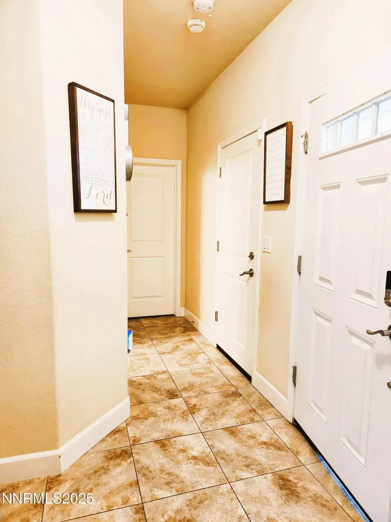 203 Verre Dayton NV 89403