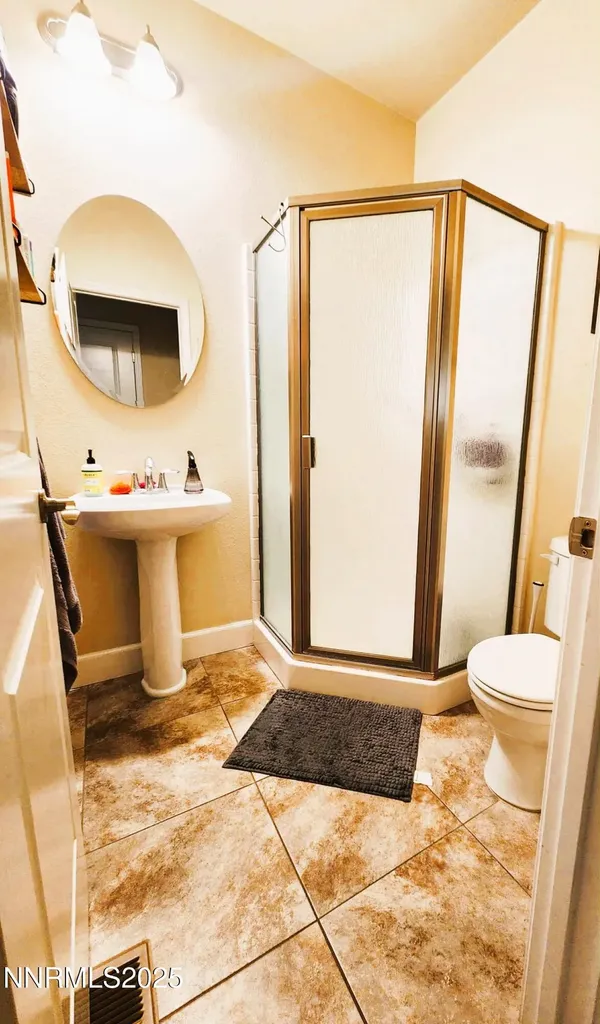 203 Verre Dayton NV 89403