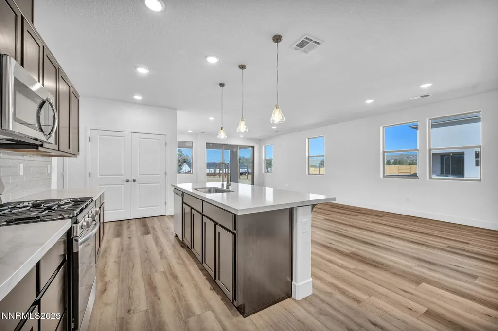 8609 Crandell Reno NV 89506