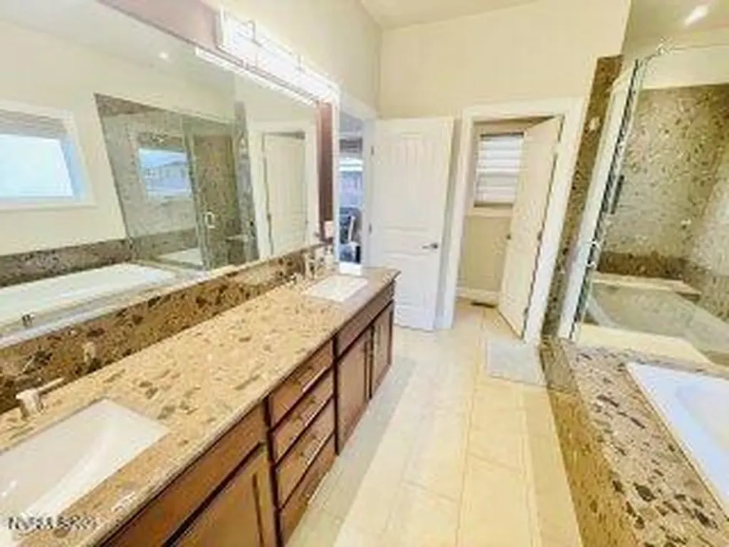 60 Caliente Reno NV 89509