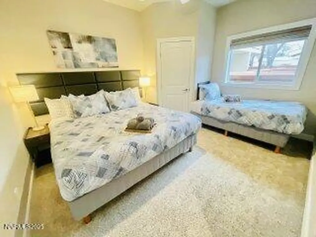 60 Caliente Reno NV 89509