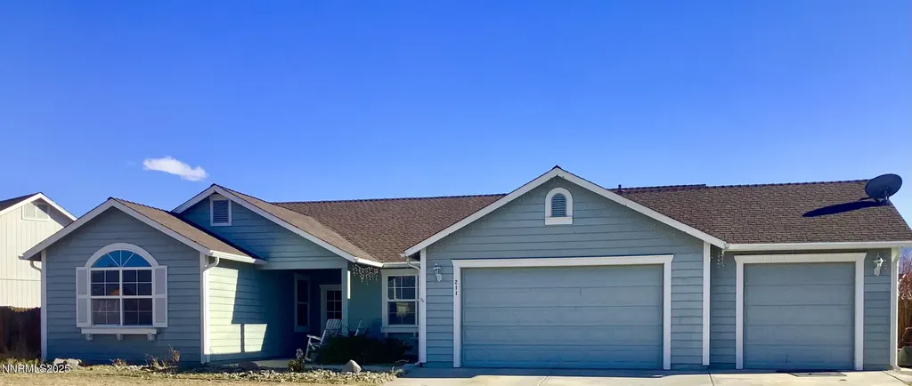 211 Shady Grove Dayton NV 89403