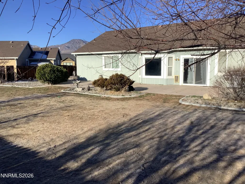 211 Shady Grove Dayton NV 89403