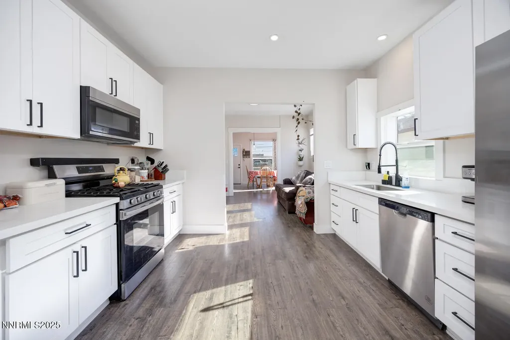 126 Laverne Fallon NV 89406